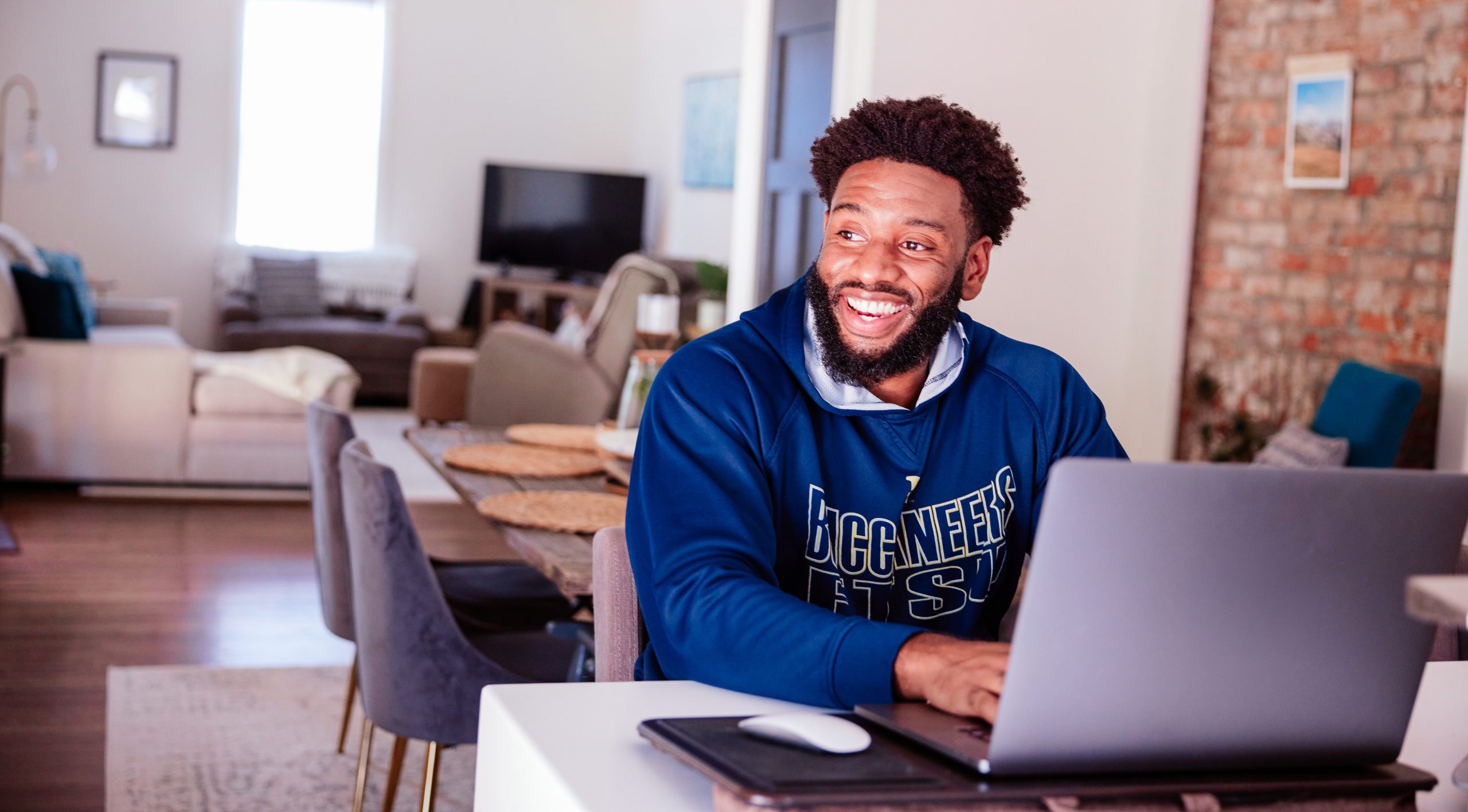 EMPLOYEE WORKING FROM HOME